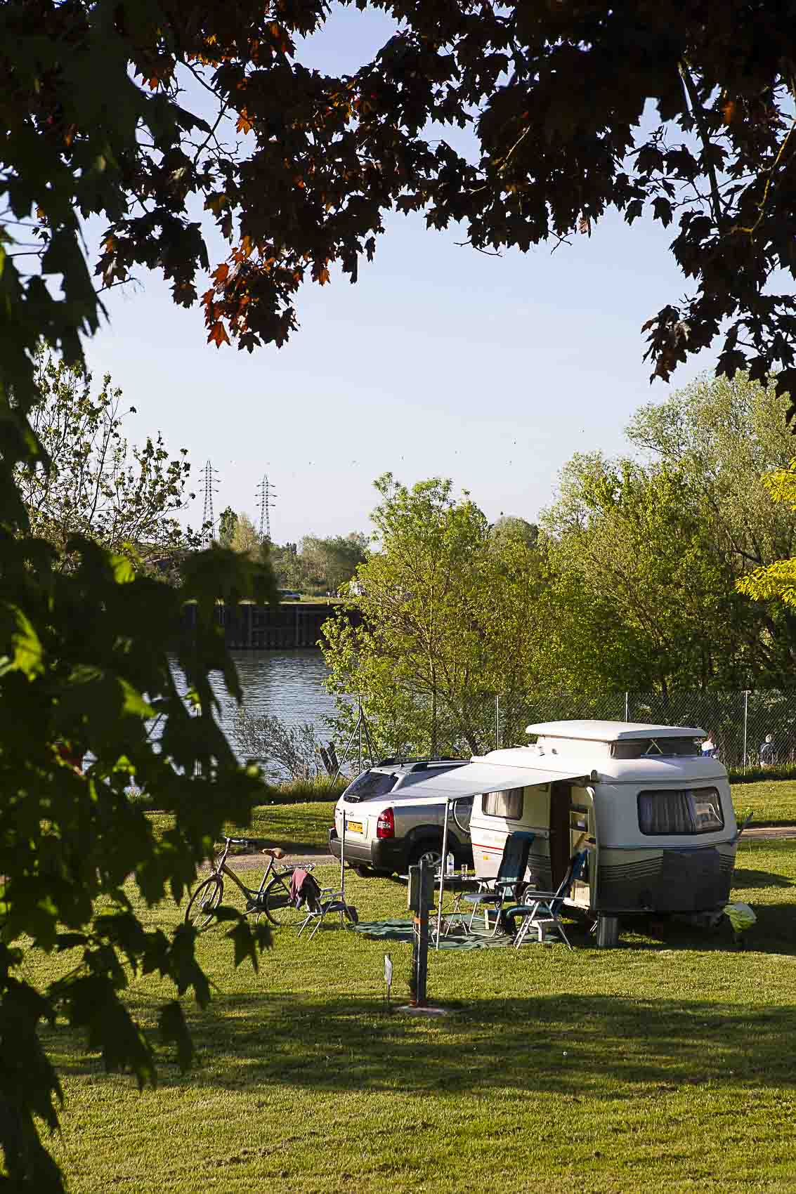 Emplacement de camping en bord de Saône